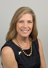 Jennifer Torre's Instagram, Twitter & Facebook