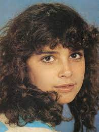 Lídia brondi wiki/profile name/famous as lídia brondi occupation actress born ribeirao preto, sao paulo, brazil country/nationality brazil birthday october 29, 1959 horoscope scorpio age 60 years old other name lídia, brondi lídia brondi net worth, biography, age, height, body measurements, family, career, income, cars, lifestyles & many more details. Lidia Brondi Imdb