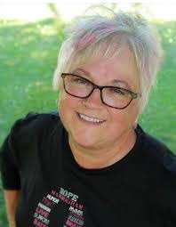 Sheryl Monette's Instagram, Twitter & Facebook