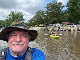 Is there going to be a group float this Sunday?