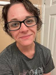 I h8 when yall shave all the hair off yo face and make it look like a  juicee shaved ussy🤨🤨 Happy Saturday big mama💜💜