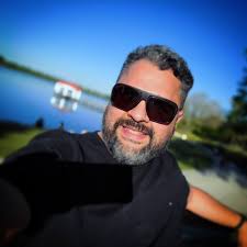 Daniel Vela (@danielvelaofficial1) • Instagram photos and videos