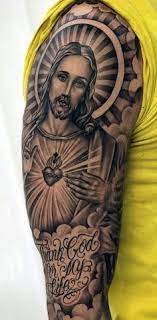 Como já dissemos acima, na sua grande maioria as tattoos de coração estão ligadas ao amor, paixão, felicidade e adoração. 33 Melhor Ideia De Tatuagens Sagrado Coracao Tatuagens Sagrado Coracao Tatuagem De Jesus Tatuagens
