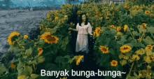 Hentai_gif is for those who prefer animations over still pictures. Kebun Bunga Gif Kebun Bunga Matahari Discover Share Gifs