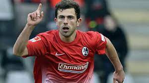 Gideon jung (hamburger sv) right footed shot from outside the box is high and wide to the right. Schweizer Mehmedi Hitzfeld Gratuliert Mir Zu Jedem Tor Dfb Deutscher Fussball Bund E V
