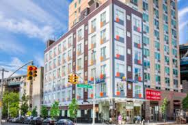 Comfort inn & suites has an indoor pool and a spa tub. Comfort Inn Lower East Side Comfort Inns New York Arestravel Com