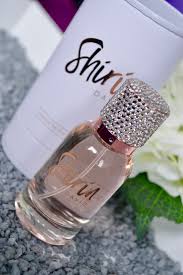 🥰💗 gemeinsam mit shirin david habt ihr einen verlockenden duft kreiert.… All About Melli Shirin David Created By The Community Parfum