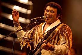 Dengan tampilan yamg mudah di untuk di gunakan dan dapat diputar sebagi background atau dapat. Lagu La Ilaha Illallah Surah Al Ikhlas Dan Polemik Rhoma Irama Vs Mui Republika Online