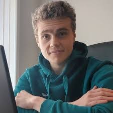 Daniel Hacker's Instagram, Twitter & Facebook