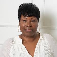 Annie Shaw (@HomesbyAnnie)