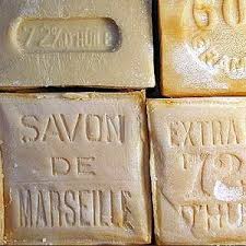 Idei Si Inspiratie De Toamna Marseille Soap French Country Decorating French Country Bathroom