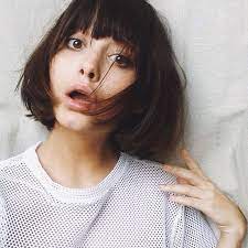 Taylor Lashae On Instagram Mornings In Mesh And Crooked Bangs Violentrose Short Hair Styles Girl Short Hair Shoulder Hair