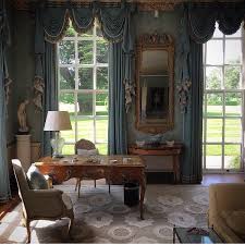 85 Likes 2 Comments Sibyl Colefax John Fowler Sibylcolefax On Instagram Cornbury Park Decorated By J Interior Interior Design Classic Interior Design