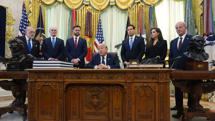 À La Maison Blanche, Israël Et Les États-Unis Appellent À Débarrasser Le  Liban Du Hezbollah - i24NEWS