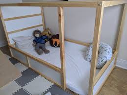 Der betthimmel hat eine positive wirkung auf die seele. Let S Talk About Floor Beds New Paradigm Motherhood In 2021 Baby Floor Bed Ikea Toddler Room Ikea Kura Bed