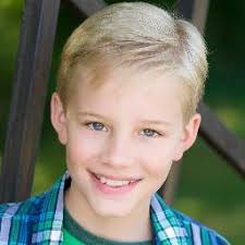 Dylan Garza's Instagram, Twitter & Facebook