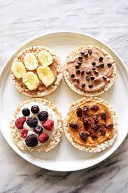 Vegan Rice Cake Toasts Sweet Vegan Sara Recipe Healthy Snacks To Buy Healthy Work Snacks Healthy Snacks Recipes