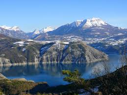 Lac De Serre Poncon Grand Lac Public Les Hautes Alpes 05 Colinmaire Net Passion De La Peche A La Carpe Haute Alpes Paysage France Lac De Serre Poncon
