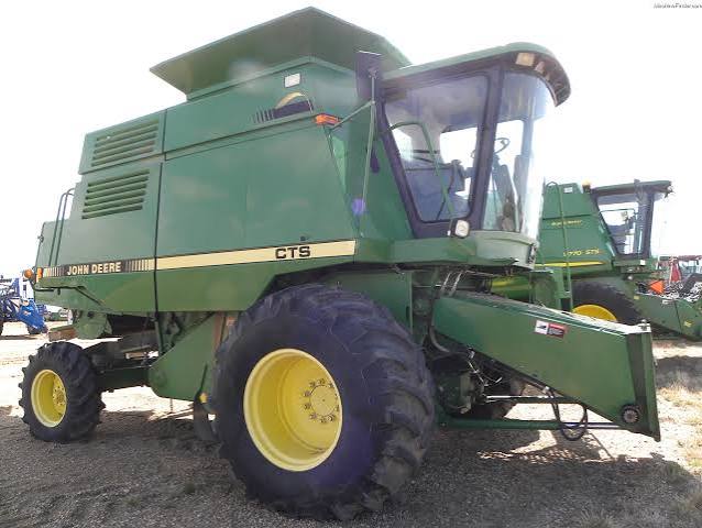 John Deere CTS Combine