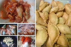 150 gram tepung terigu protein sedang, 2 butir telur dan 400 ml cairan, bisa pakai susu atau air biasa, dan sedikit garam. Tips Supaya Kulit Karipap Tidak Mudah Sobek Penjual Karipap Tunjuk Cara Buat Kulit Rangup Inti Kentang Sedap Dibuat Niaga Mingguan Wanita Berita Palsuu