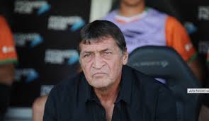 Tech observer, strategist, former editor & publisher of mechanical engineering magazine. Julio Falcioni Dirigira Su Segundo Ciclo En Independiente Diario Hoy En La Noticia