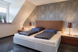 Einzigartig raumteiler wohnzimmer schlafzimmer neueste von raumteiler ideen schlafzimmer photo. Modernes Schlafzimmer Mit Raumteiler Und Ankleide Modern Schlafzimmer Nurnberg Von Traume Ideen Raum Geben Houzz