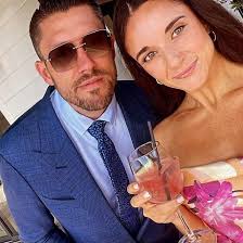 greenscreen Wander Franco dating an 8th grader? I hope this isnt true...