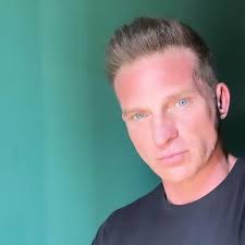 Good day all! Grateful for it all and for all of you 💯 . . . #sundayvibes  #grateful #sundaymotivation #sundaybest #steveburton