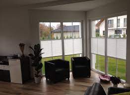 sichtschutz auch fur grosse fenster mit sensuna plissees nach mass vorhange wohnzimmer fenster plissee gardinen wohnzimmer modern