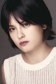 Katy Crain's Instagram, Twitter & Facebook