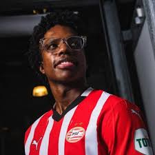 Freeman (@FreemanAtsu25)