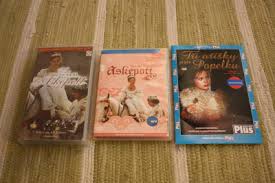 Learn how to play tre nøtter til askepott / three hazelnuts for cinderella on the piano. Tre Notter Til Askepott En Fanblogg