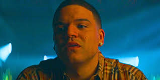 American Sports Story Couldnt Resist Turning Into A Comedy With Rob  Gronkowskis Appearance