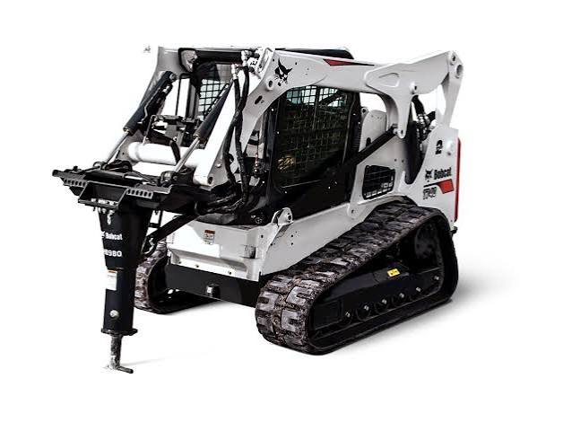 Bobcat T740 Compact Track Loader