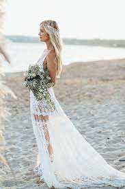Ideal für die zeremonie unter freiem himmel sind fließende schnitte aus luftigen materialien. Strandhochzeit Auf Formentera Strandhochzeit Braut Braut Portraits