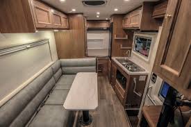 キャンピングカー 5 人 就寝