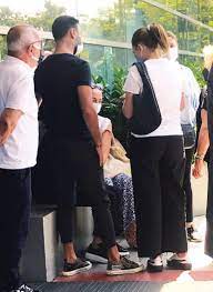 Haberi görenler alişan kaç kardeş? sorusunun kaç yaşında alişan tam adı ne alişanın gerçek adı ne alişanın kardeşi öldü mü alişanın kardeşi kimdir. Son Dakika Alisan Kardesi Selcuk Tektas In Saglik Durumunu Anlatti