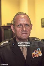 15,859 Lieutenant General Photos & High Res Pictures