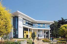 Bca at klesnc, one of the top bca colleges in bengaluru, was established in the year 2000 with a vision to nurture it professionals with a perfect blend of technological skills and human values.kle bca is one of the top colleges in bengaluru where smart classes and close mentoring relationships is more than a tagline; Kle Tech Bvb On Twitter School Of Electronics Communication Engineering Ece At Kle Tech Offers Under Graduate Post Graduate Digital Electronics And Vlsi Design Embedded System And Doctoral Program