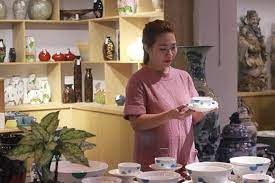 Ngân gốm đã lợi dụng bài viết này để lấy sự tin tưởng của mọi người từ đó tung chiêu lừa đảo một trong bài viết, ngân gốm được nhắc tới bởi sự mạnh mẽ và thành công của mình khi trở thành mẹ. Ngan Gá»'m La Ai Ma Khiáº¿n Nhiá»u Chá»‹ Em Yeu ThÆ°Æ¡ng Va NgÆ°á»¡ng Má»™ Ä'áº¿n Váº­y