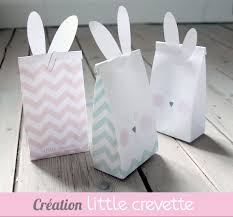 Un Tuto Tres Facile Pour Realiser Un Sachet De Dragees Ou Chocolat En Forme De Lapin Un Diy Gratuit A T Loisirs Creatifs De Printemps Bricolage Paques Paques