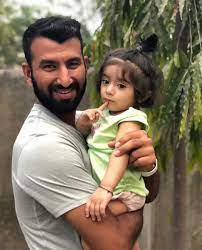 Cheteshwar pujara reveals fun way of entertaining himself and daughter in mumbai biobubble. Cheteshwar Pujara Ca Virat Kohli Instagram Players Wives Baby Face
