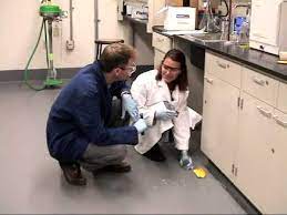 Cleaning Up A Small Mercury Spill - Youtube