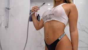 Isabella Buscemi Nude Shower Video Leaked - freefans.tv