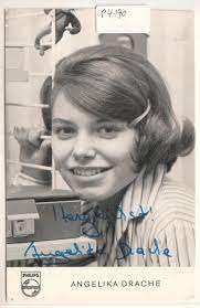 Autogrammkarte Angelika Drache signiert umseitig Diskographie:  Manuscript / Paper Collectible | GAENSAN Versandantiquariat