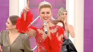 Jun 30, 2021 · türkiye'de 8 kez rastlanmıştı, 9'ncusu sivas'ta görüldü türkiye'de şuana kadar 8 tane görüldüğü iddia edilen insan yüzlü örümceğin dokuzuncusu sivas'ta görüldü. 80 Milyon Matematigi Ile Sosyal Medyada Tartisma Yaratan Tugba Ozay Hepiniz Pisagor Kesildiniz Bir Anda