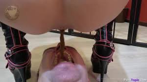 Ms Chantal: Mistress shitting - video 2 - ThisVid.com