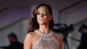 Gessica notaro è una cantante, modella e ballerina italiana, vittima nel 2017 di un'aggressione con l'acido da parte dell'ex fidanzato. Gessica Notaro Wie Sie Sich Nach Der Saure Attacke Zuruck Ins Leben Kampfte