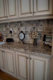 55 Best Modern Farmhouse Kitchen Cabinets Ideas In 2020 Antique White Kitchen Antique White Kitchen Cabinets Rustic Kitchen