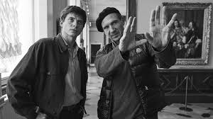 Lakin ben biseksuel degilim, ve sozlugun bayanlarina selam edebiliyorum. White Crow S Star Dancer Channelled Rudolf Nureyev Bbc News